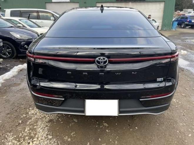 クラウンクロスオーバー2.4 RS アドバンスト E-Four advanced 4WD　純正ナビ・カメラ・デジタルインナーミラー・パワーバックドア 2400