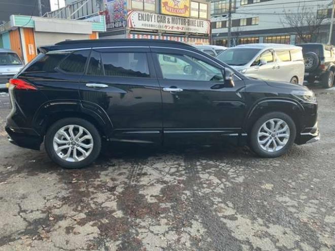 カローラクロス1.8 ハイブリッド Z E-Four 4WD　モデリスタエアロ　電動シート　電動リアゲート　バックカメラ　ETC　フルセグTV　パワステ　パワーウィンドウ　ABS　クルーズコントロール　アルミホイール　盗難防止装置　横滑り防止装置　ルーフレール 1800