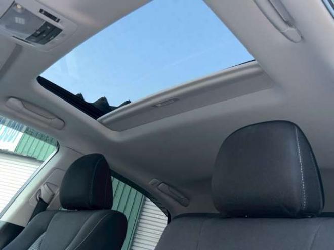 レクサスRXハイブリッド 450h 4WD　サンルーフ　電動リアゲート　純正ナビ　バックカメラ　電動シート　パワステ　パワーウィンドウ　クルーズコントロール　エンジンスターター　アルミホイール　盗難防止装置　横滑り防止装置　ドライブレコーダー 3500