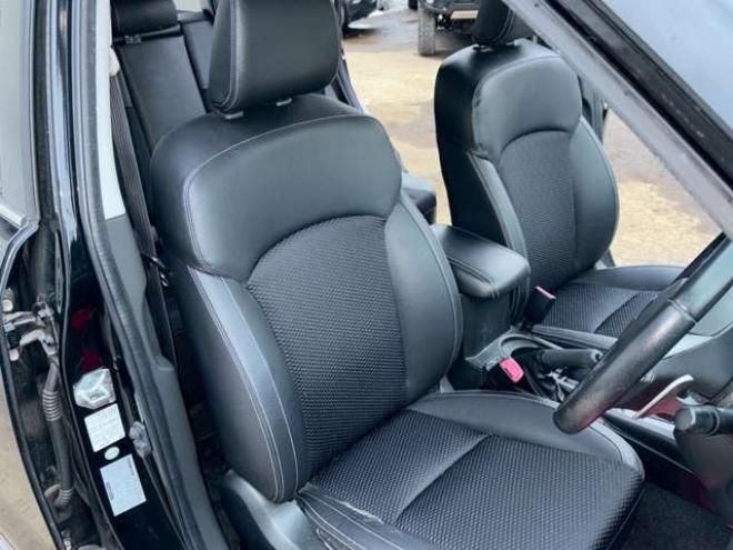 フォレスター2.0XT アイサイト 4WD　ターボ　パワステ　パワーウィンドウ　純正アルミ　ABS　キーレスエントリー　ETC　シートヒーター　社外エンジンスターター　パドルシフト　エアコン　電動シート　クルーズコントロール　盗難防止装置 2000