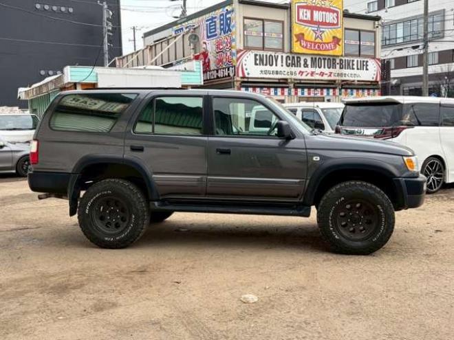 ハイラックスサーフ2.7 SSR-X Vセレクション 4WD　社外ナビ　バックカメラ　社外アルミホイール　エアコン　リフトアップ　パワステ　パワーウィンドウ　キーレスエントリー　ETC　ABS　ルーフレール 2700