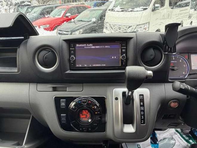キャラバンNV350 2.5 プレミアムGX ロングボディ ディーゼルターボ 4WD　バックカメラ　エアコン　ドライブレコーダー　ETC　パワステ　パワーウィンドウ　スマートキー　キーレス　片側スライドドア 2500