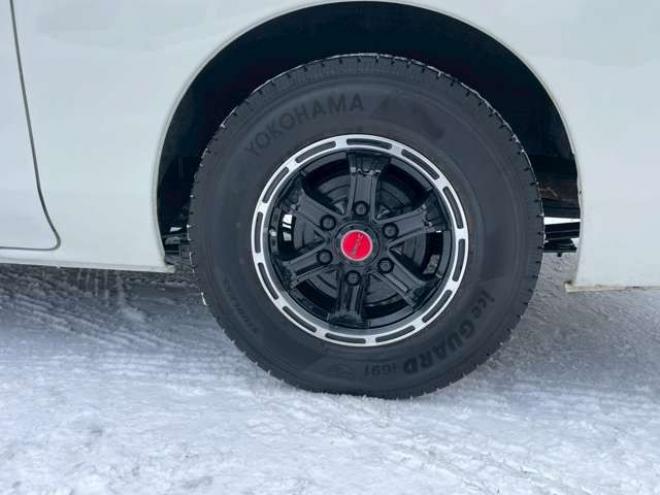 キャラバンNV350 2.5 プレミアムGX ロングボディ ディーゼルターボ 4WD　ベッドキット　スマートキー　キーレスエントリー　パワステ　パワーウィンドウ　ABS　ETC　エアコン　盗難防止装置　両側スライドドア 2500