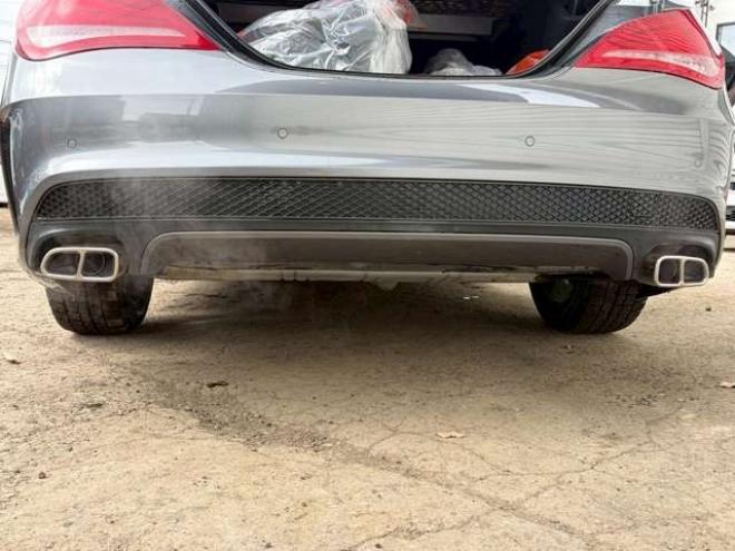 ベンツCLAクラス CLA250 4マチック 4WD　ナビ　バックカメラ　ETC　キーレスエントリー　シートヒーター　エアコン　クルーズコントロール　ABS　盗難防止装置　パワステ　パワーウィンドウ　横滑防止装置　パーキングアシスト　アイドリングストップ 正規輸入車 2000