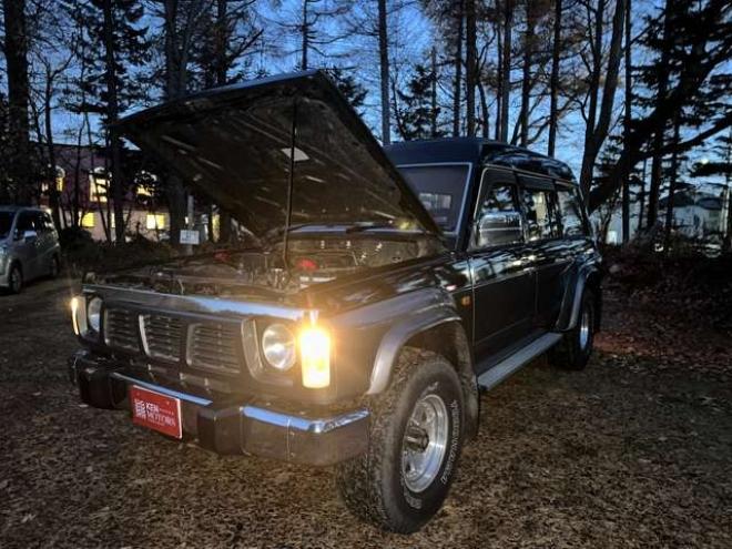 サファリ4.2 エクストラハイルーフグランロード ディーゼル 4WD　ハイルーフ　パワステ　パワーウィンドウ　社外アルミホイール　マッドフラップ 4200