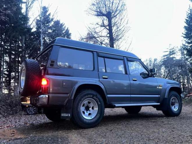 サファリ4.2 エクストラハイルーフグランロード ディーゼル 4WD　ハイルーフ　パワステ　パワーウィンドウ　社外アルミホイール　マッドフラップ 4200