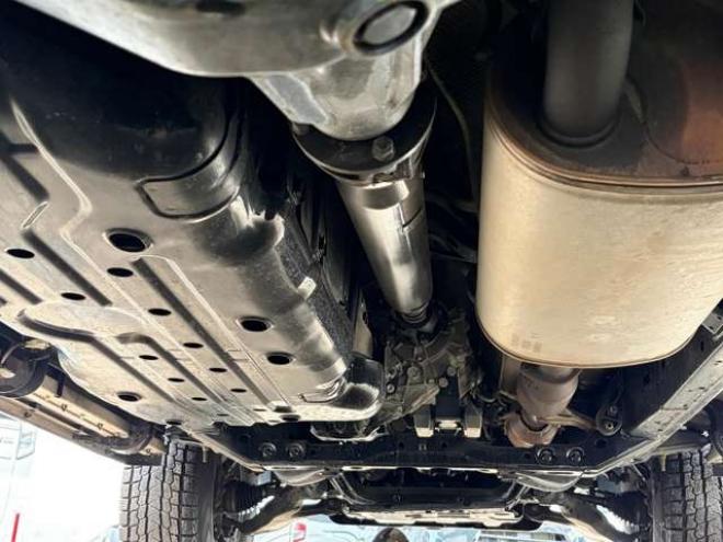 ハイラックスサーフ2.7 SSR-X リミテッド 4WD　社外アルミホイール　リフトアップ　社外ナビ　バックカメラ　ETC　寒冷地仕様　ABS　キーレスエントリー　パワステ　パワーウィンドウ　盗難防止装置　エアコン　ルーフレール 2700