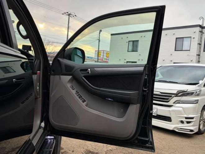 ハイラックスサーフ2.7 SSR-X リミテッド 4WD　社外アルミホイール　リフトアップ　社外ナビ　バックカメラ　ETC　寒冷地仕様　ABS　キーレスエントリー　パワステ　パワーウィンドウ　盗難防止装置　エアコン　ルーフレール 2700