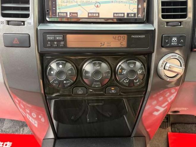 ハイラックスサーフ2.7 SSR-X リミテッド 4WD　社外アルミホイール　リフトアップ　社外ナビ　バックカメラ　ETC　寒冷地仕様　ABS　キーレスエントリー　パワステ　パワーウィンドウ　盗難防止装置　エアコン　ルーフレール 2700