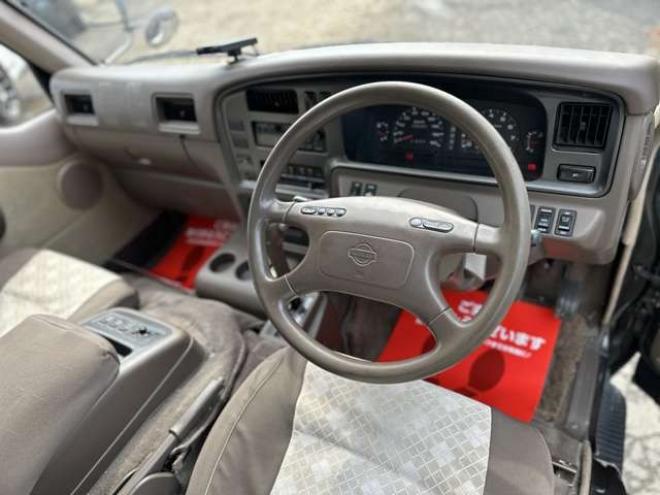 キャラバン3.0 リムジン　ワンオーナー/社外AW/クルコン/サンルーフ 2WD 3000