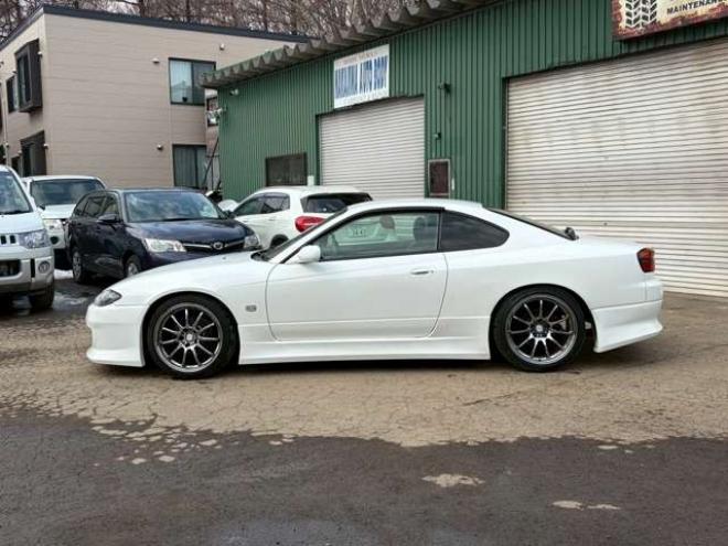 シルビア2.0 オーテックバージョン　6速MT　社外ハンドル　社外アルミホイール　社外エアロ　社外マフラー　パワステ　パワーウィンドウ　社外ナビ　エアコン　革シート 2WD 2000