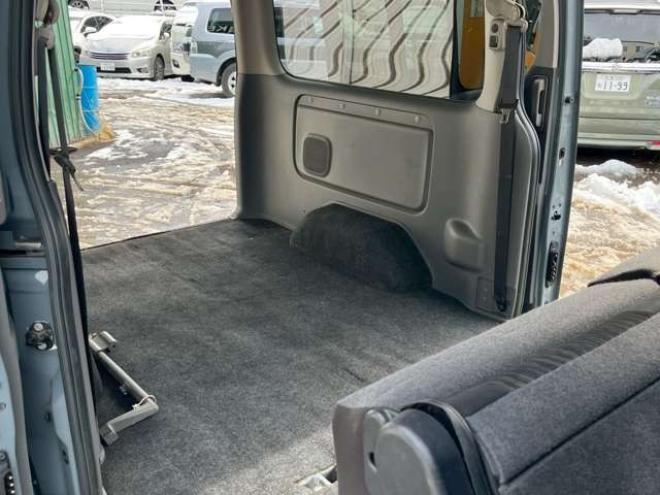 キャラバンNV350 2.5 プレミアムGX ロングボディ ディーゼルターボ 4WD　ABS　衝突軽減ブレーキ　横滑防止装置　盗難防止装置　エアコン　パワステ　パワーウィンドウ　キーレス　片側スライドドア　フォグランプ　ETC　エアバッグ　オリジナル全塗装アンビルグレー　フロントグリル 2500