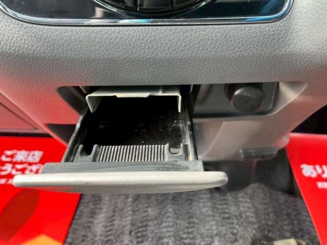 キャラバンNV350 2.5 プレミアムGX ロングボディ ディーゼルターボ 4WD　ABS　衝突軽減ブレーキ　横滑防止装置　盗難防止装置　エアコン　パワステ　パワーウィンドウ　キーレス　片側スライドドア　フォグランプ　ETC　エアバッグ　オリジナル全塗装アンビルグレー　フロントグリル 2500