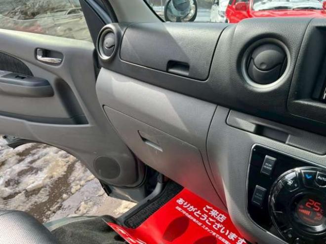 キャラバンNV350 2.5 プレミアムGX ロングボディ ディーゼルターボ 4WD　ABS　衝突軽減ブレーキ　横滑防止装置　盗難防止装置　エアコン　パワステ　パワーウィンドウ　キーレス　片側スライドドア　フォグランプ　ETC　エアバッグ　オリジナル全塗装アンビルグレー　フロントグリル 2500