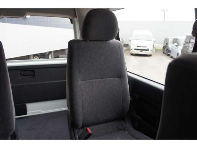 ハイエース2.7 グランドキャビン 4WD　登録済未使用車 走行6キロ　パノラミックビューモニター デジタルインナーミラー　LEDヘッドランプ　LEDフォグランプ　ホワイトパールクリスタルシャイン　メーカー保証付 登録済未使用車 2700