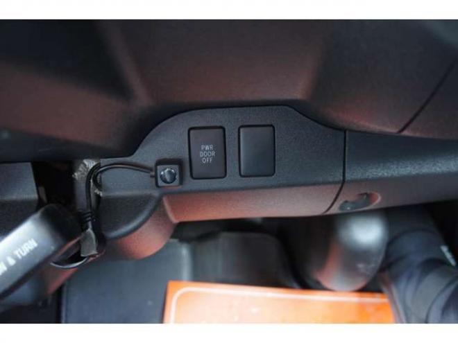 ハイエース2.7 GL ロング ミドルルーフ 4WD　ワンオーナー　ケンウッド9インチナビTV　Bカメラ　フリップダウンモニター　ワークエクストラップ18インチAW　415コブラフロントスポイラー　ベッドキット　LEDヘッドライト　スマキー　AC100V 2700