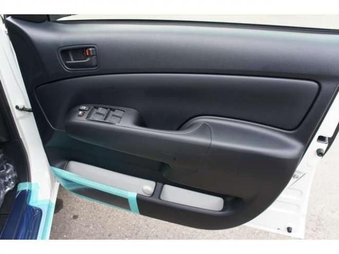 プロボックスバン1.5 F 4WD　登録済未使用車　衝突軽減システム　純正LEDフォグ　電動格納ドアミラー　オートライト　前後PW　ルームミラー内蔵Bカメラ　ドラレコ　Bluetooth&フルセグナビ　下廻防錆加工　フロアマット　ドアバイザー　社外AW 登録済未使用車 1500