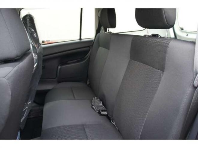 プロボックスバン1.5 F 4WD　登録済未使用車　衝突軽減システム　純正LEDフォグ　電動格納ドアミラー　オートライト　前後PW　ルームミラー内蔵Bカメラ　ドラレコ　Bluetooth&フルセグナビ　下廻防錆加工　フロアマット　ドアバイザー　社外AW 登録済未使用車 1500