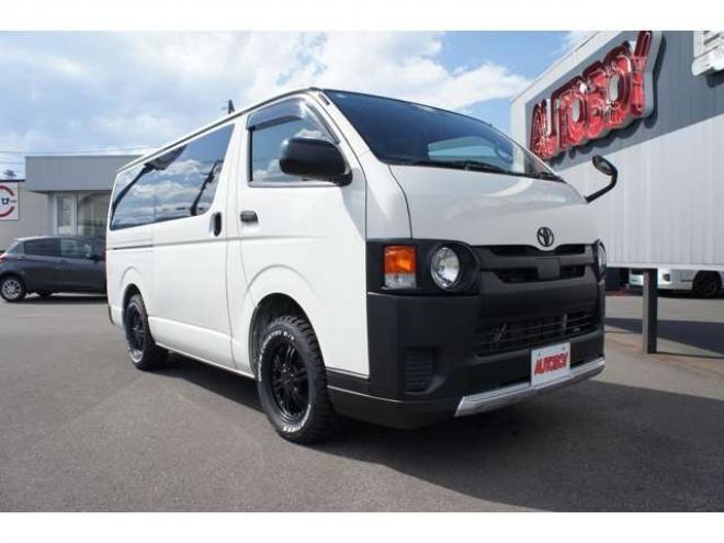 ハイエースバン2.8 DX ロング ディーゼルターボ 4WD　フロントシートセパレート仕様変更済　　　センターコンソール付　415COBRA丸目ライトキット&バッドラッカー16インチAW　415SAFARIフロントスポイラー　TOYOオープンカントリーR/T　電動格納ドアミラー 2800