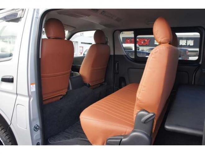 レジアスエース2.8 スーパーGL ロングボディ ディーゼルターボ 4WD　415COBRA丸目キット&CL3フロントリップ&ステージIリアスポ　415SAFARIオーバーフェンダー　ESSEXステラ16インチAW　TOYOオープンカントリーR/T　415COBRAベッドキット　寒冷地仕様　純正ETC 新品シートカバー 2800