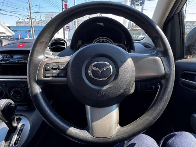 デミオ1.3 13C 4WD　キーレス・外1DIN・CD・AUX・オートライト・切替4WD・電動格納ミラー 1300