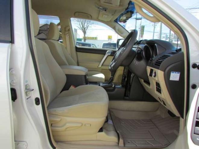 ランドクルーザープラド 2.8 TX ディーゼルターボ 4WD　社外ナビ/フルセグTV/バックカメラ/ETC/LEDヘッドライト・フォグ/ドライブレコーダー/スマートキー 2800