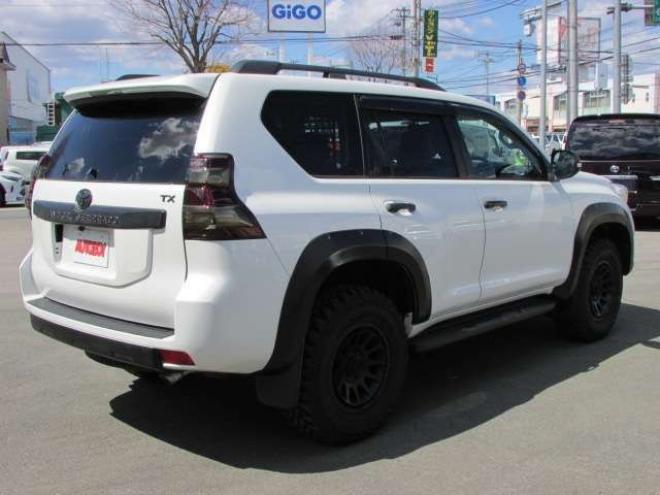 ランドクルーザープラド 2.8 TX ディーゼルターボ 4WD　社外ナビ/フルセグTV/バックカメラ/ETC/LEDヘッドライト・フォグ/ドライブレコーダー/スマートキー 2800