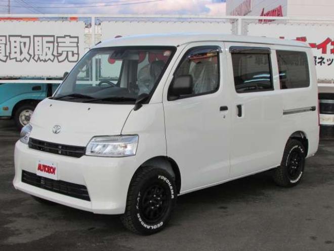 タウンエースバン1.5 GL 4WD　登録済未使用車/スマートアシスト/LEDヘッドライト/ベッドキット/MAD CROSS14インチホイール+ジオランダーX-AT/キーレス/アイドリングストップ 登録済未使用車 1500