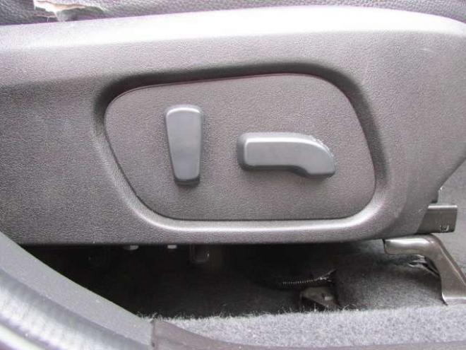 フォレスター2.0 S リミテッド 4WD　アイサイト/アイドリングストップ/シートヒーター/社外ナビ/フルセグ/バックカメラ/フリップダウンモニター/ETC/レーダークルーズコントロール 2000