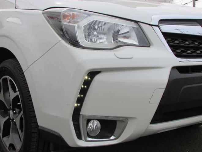 フォレスター2.0 S リミテッド 4WD　アイサイト/アイドリングストップ/シートヒーター/社外ナビ/フルセグ/バックカメラ/フリップダウンモニター/ETC/レーダークルーズコントロール 2000