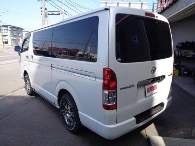 レジアスエース2.8 スーパーGL ダークプライムII ロングボディ ディーゼルターボ 4WD　ワンオーナー　TRDフロントスポイラー　TRD　TF7Aアルミホイール　両側パワースライドドア　リアヒーター　純正ナビ　フルセグ　Bluetooth　レーダーブレーキ　荷室ダウンライト　車線逸脱警報 2800