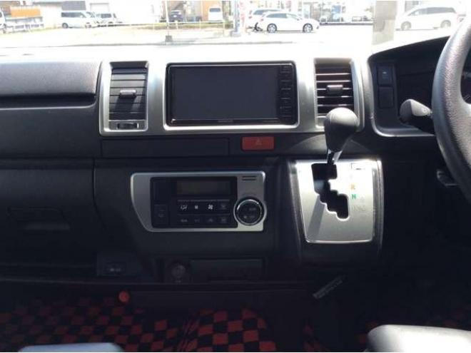 ハイエースバン2.8 スーパーGL ロング ディーゼルターボ 4WD　寒冷地仕様　リアヒーター&リアクーラー　プッシュスタート　スマートキー　ステアリングスイッチ　ベッドキッド　LEDヘッドライト　ドライブレコーダー　メモリナビ　ワンセグTV　バックカメラ　電動格納ミラー 2800