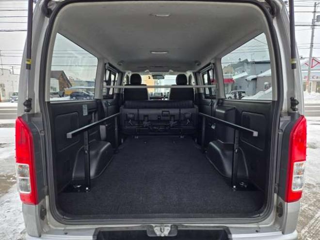 ハイエースバン2.8 スーパーGL ロング ディーゼルターボ 4WD　リアヒーター&クーラー　プッシュスタート　スマートキー　LEDヘッド　ベッドキッド　横滑り防止　衝突被害軽減　車線逸脱　トヨタ純正ナビ　フルセグTV　Bluetooth　バックカメラ　トヨタ純正リアモニター　ETC 2800