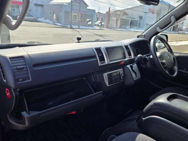 ハイエースバン3.0 スーパーGL ロング ディーゼルターボ 4WD　寒冷地仕様　プッシュスタート　スマートキー　リアヒーター&リアクーラー　LEDヘッドライト　フロントフォグランプ　 バックカメラ　ステアリングスイッチ　パワーヒート　純正ナビ　フルセグTV　レーダー探知機 3000