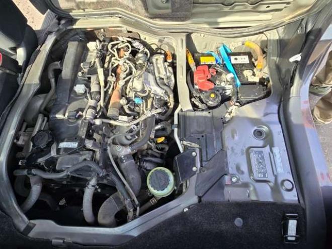 ハイエースバン3.0 スーパーGL ロング ディーゼルターボ 4WD　寒冷地仕様　プッシュスタート　スマートキー　リアヒーター&リアクーラー　LEDヘッドライト　フロントフォグランプ　 バックカメラ　ステアリングスイッチ　パワーヒート　純正ナビ　フルセグTV　レーダー探知機 3000