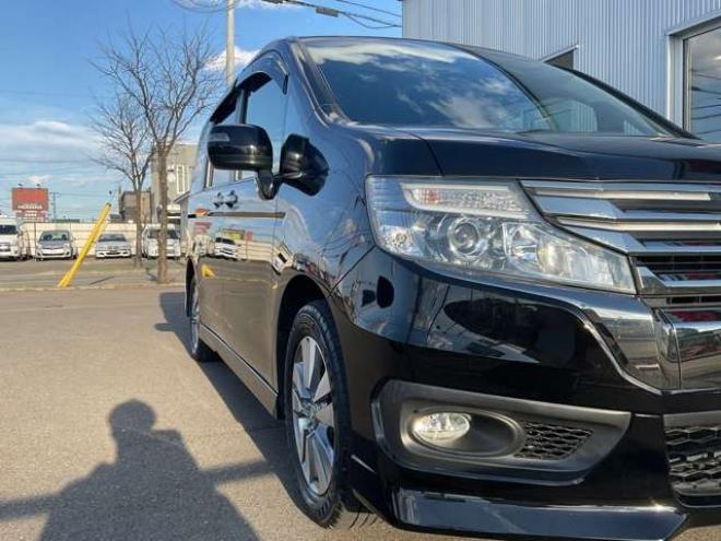 ステップワゴン2.0 スパーダ Z クールスピリット 4WD　純正ナビ・TV　Bカメラ　両側パワースライドドア　アルパイン製フリップダウンモニター　ETC　クルーズコントロール　パドルシフト　フォグランプ 2000