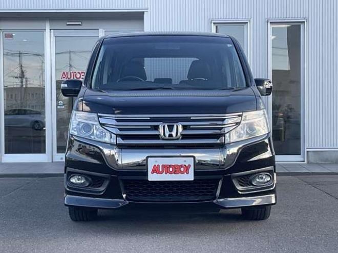 ステップワゴン2.0 スパーダ Z クールスピリット 4WD　純正ナビ・TV　Bカメラ　両側パワースライドドア　アルパイン製フリップダウンモニター　ETC　クルーズコントロール　パドルシフト　フォグランプ 2000