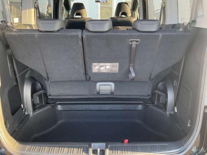 ステップワゴン2.0 スパーダ Z クールスピリット 4WD　純正ナビ・TV　Bカメラ　両側パワースライドドア　アルパイン製フリップダウンモニター　ETC　クルーズコントロール　パドルシフト　フォグランプ 2000