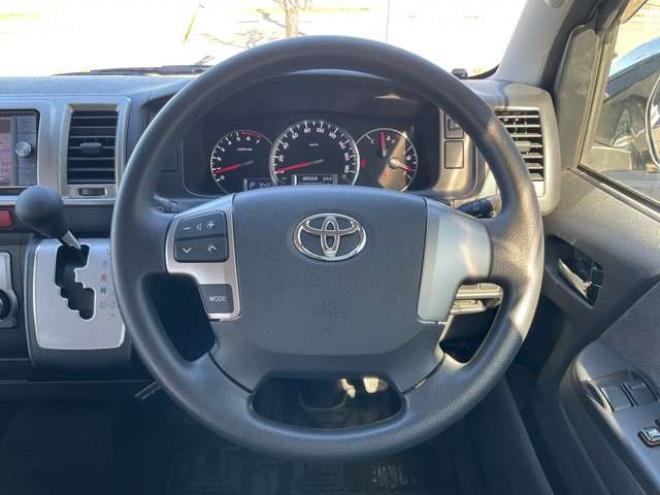 ハイエース2.7 GL ロング ミドルルーフ 4WD　社外メモリーナビTV　バックカメラ　ワークエクストラップ17インチアルミ　415コブラフロントスポイラー　パワースライドドア　LEDヘッドライト　Wエアバック　スマートキー　AC100V 2700