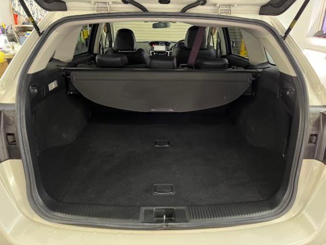 レヴォーグ２．０　ＧＴ－Ｓアイサイト　本州仕入　禁煙車　ＳＴｉエアロ　衝突軽減システム　レーダークルーズ　純正ブラックハーフレザーシート　シュタイナー１９インチＡＷ　純正１８ＡＷ＋スタッドレスタイヤ　ストラーダナビ　Ｂｌｕｅｔｏｏｔｈ 4WD 2000 5Dr