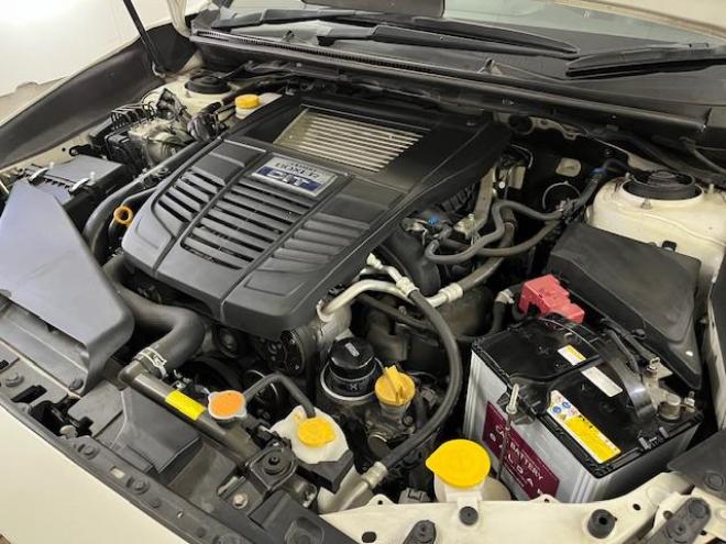 レヴォーグ２．０　ＧＴ－Ｓアイサイト　本州仕入　禁煙車　ＳＴｉエアロ　衝突軽減システム　レーダークルーズ　純正ブラックハーフレザーシート　シュタイナー１９インチＡＷ　純正１８ＡＷ＋スタッドレスタイヤ　ストラーダナビ　Ｂｌｕｅｔｏｏｔｈ 4WD 2000 5Dr