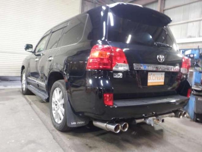 ランドクルーザー200 4.6 ZX 4WD　本州仕入・ナビ・TV・B/T・サンルーフ・革　Bカメラ・ガナドールマフラー・ヒッチメンバー・シートヒーター・エアコン・電動シート・電動リアゲート 4600