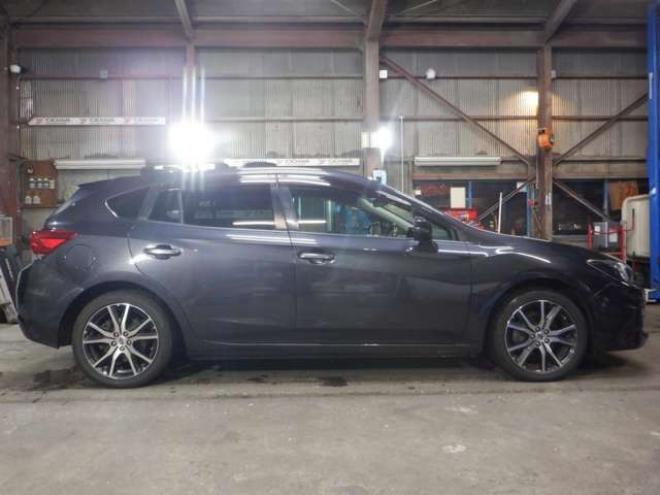 インプレッサスポーツ 2.0 i-L アイサイト 4WD　ブラックレザーセレクション　本州仕入れ　4WD　MOPナビ　B/T　TV　バックカメラ　ETC　クルコン　シートヒーター　レザーシート　衝突軽減　LEDヘッドライト　フォグランプ　ドアバイザー　スマートキー 2000