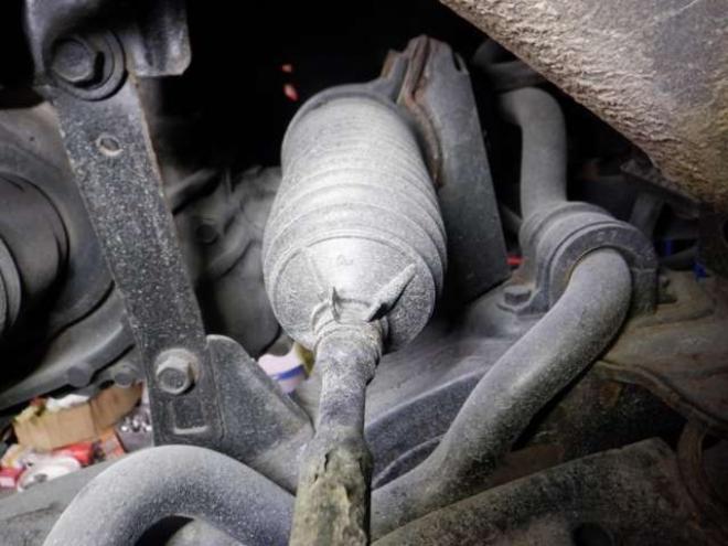 ステップワゴン2.0 スパーダ Z クールスピリット 4WD　本州仕入・後期型・ナビ・TV・Bカメラ・両側電動・スマートキー・クルコン・ETC・ワイパーデアイサー・HID・リアヒーター・フォグランプ・アイドリングストップ・フルフラットシート・パドルシフト 2000