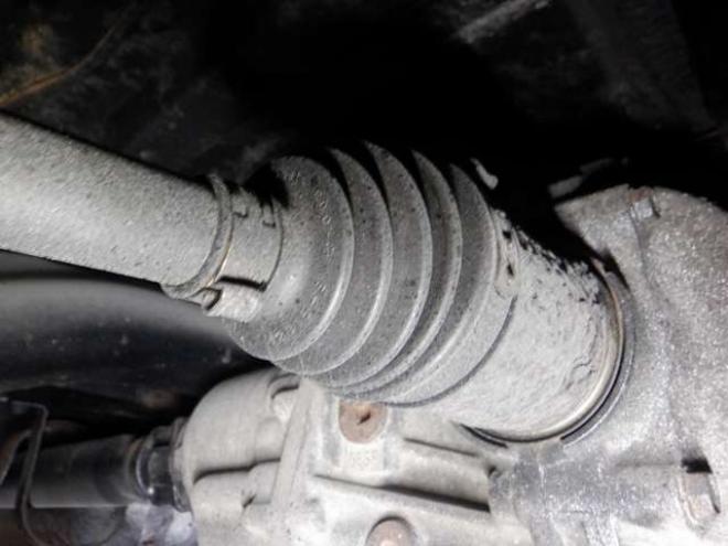 ステップワゴン2.0 スパーダ Z クールスピリット 4WD　本州仕入・後期型・ナビ・TV・Bカメラ・両側電動・スマートキー・クルコン・ETC・ワイパーデアイサー・HID・リアヒーター・フォグランプ・アイドリングストップ・フルフラットシート・パドルシフト 2000