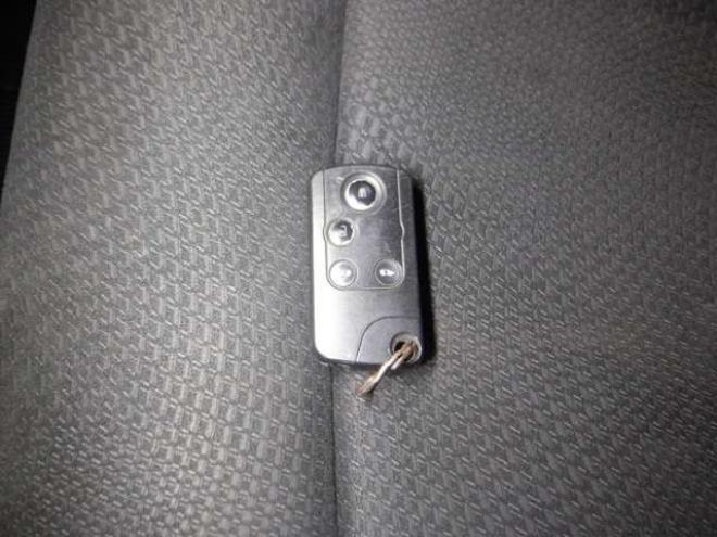 ステップワゴン2.0 スパーダ Z クールスピリット 4WD　本州仕入・後期型・ナビ・TV・Bカメラ・両側電動・スマートキー・クルコン・ETC・ワイパーデアイサー・HID・リアヒーター・フォグランプ・アイドリングストップ・フルフラットシート・パドルシフト 2000