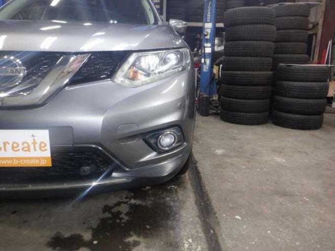 エクストレイル2.0 20X エマージェンシーブレーキパッケージ 2列車 4WD　ナビ・TV・Bluetooth・Bカメラ・LEDヘッド・プッシュスタート・LEDヘッドライト・エマブレ・クリアランスソナー・前席シートヒーター・レーンキープ 2000