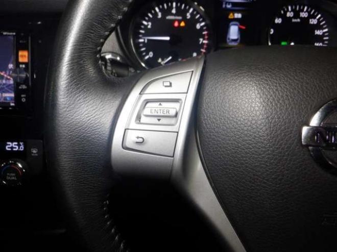 エクストレイル2.0 20X エマージェンシーブレーキパッケージ 2列車 4WD　ナビ・TV・Bluetooth・Bカメラ・LEDヘッド・プッシュスタート・LEDヘッドライト・エマブレ・クリアランスソナー・前席シートヒーター・レーンキープ 2000