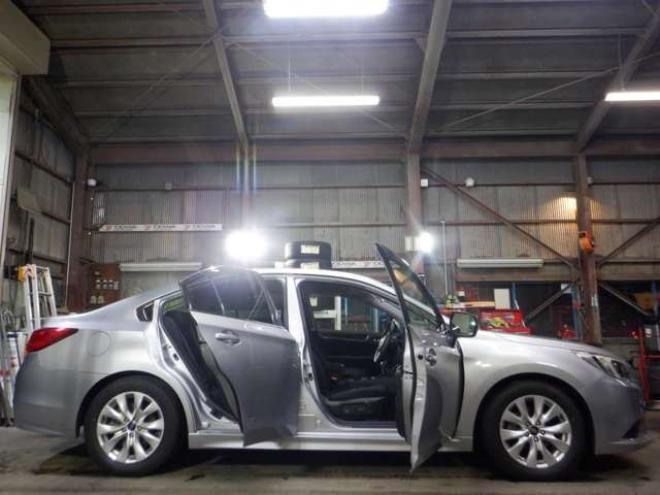 レガシィB4 2.5 4WD　本州仕入・ナビ・TV・B/T・Bカメラ・全席シートヒーター・LEDヘッドライト・アイドリングストップ・メモリー付電動シート・クルコン・パドルシフト・スマートキー・プッシュスタート・アイサイト 2500