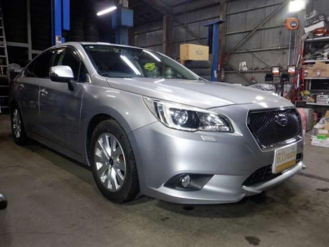 レガシィB4 2.5 4WD　本州仕入・ナビ・TV・B/T・Bカメラ・全席シートヒーター・LEDヘッドライト・アイドリングストップ・メモリー付電動シート・クルコン・パドルシフト・スマートキー・プッシュスタート・アイサイト 2500